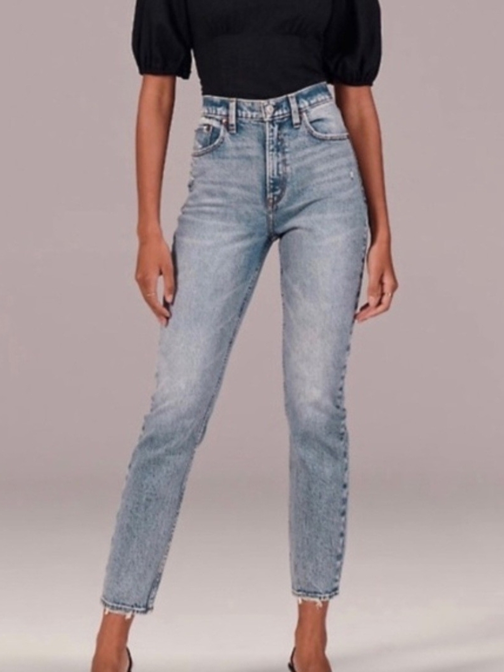 Abercrombie & Fitch A&F High Rise Mom Jeans Acid Wash Women's Size 25 Long Denim